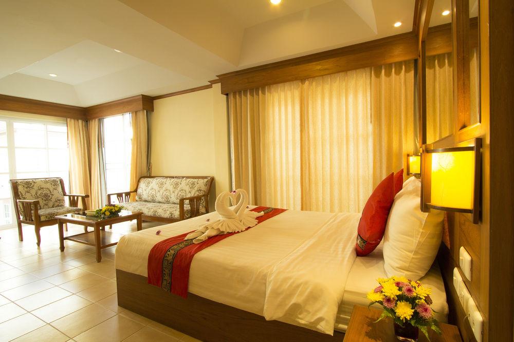 Chaba Kata Beach Hotel Exterior photo